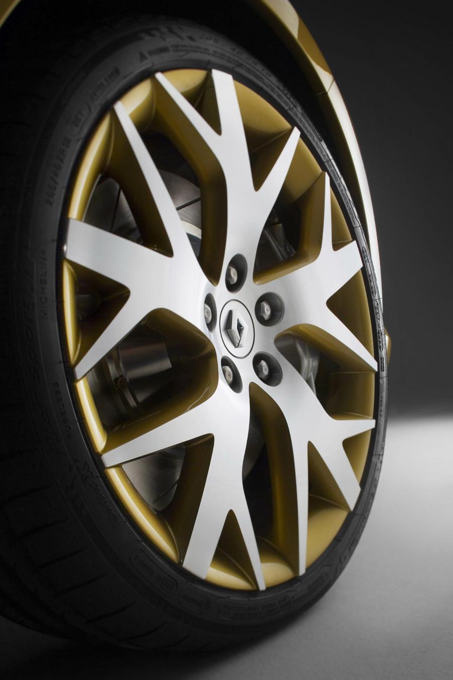 Renault Clio Grand Tour Concept 2007 года  (фото 21 из 44)